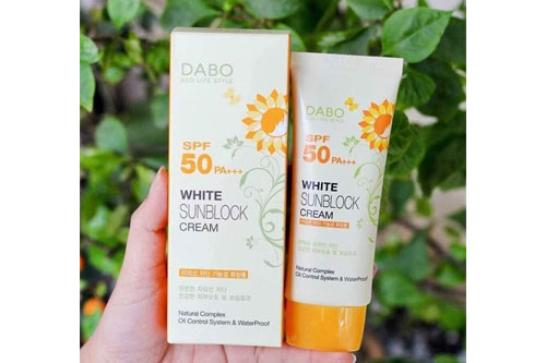 Kem-chống-nắng-Dabo-White-Sunblock-Cream-SPF50