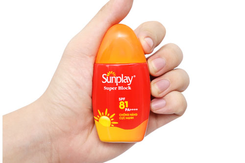 Kem-chống-nắng-Sunplay-Super-Block-Spray-SPF-81